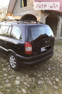 Минивэн Opel Zafira 2003 в Сторожинце