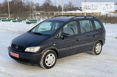 Минивэн Opel Zafira 2000 в Владимир-Волынском