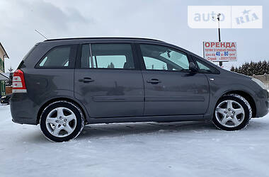 Универсал Opel Zafira 2008 в Стрые