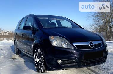 Универсал Opel Zafira 2007 в Ровно