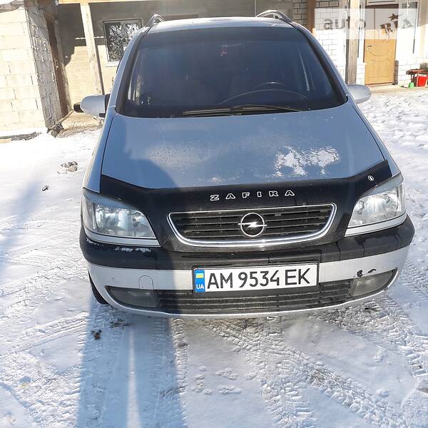 Минивэн Opel Zafira 2002 в Звягеле