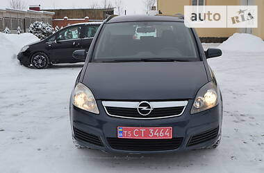 Минивэн Opel Zafira 2008 в Луцке