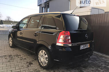 Универсал Opel Zafira 2009 в Стрые