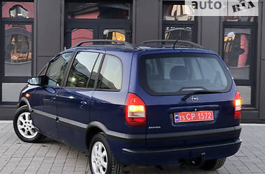 Минивэн Opel Zafira 2003 в Дрогобыче