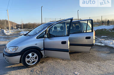 Универсал Opel Zafira 2002 в Звягеле