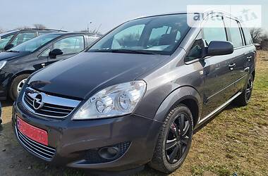 Opel Zafira 2011