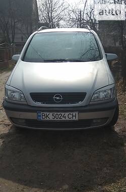 Минивэн Opel Zafira 2002 в Ровно