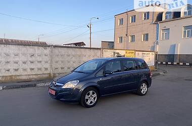 Универсал Opel Zafira 2009 в Ровно