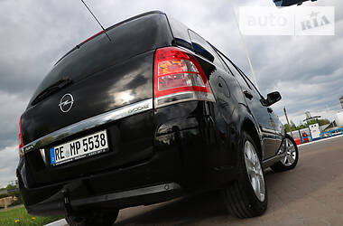 Минивэн Opel Zafira 2011 в Трускавце