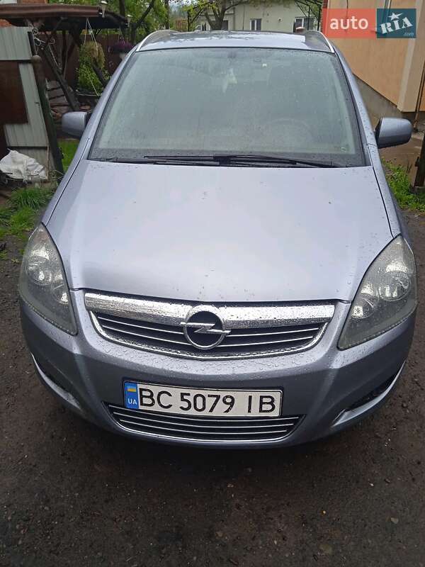 Opel Zafira 2010