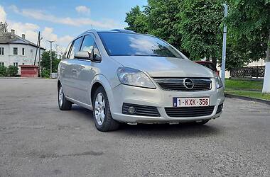 Мінівен Opel Zafira 2007 в Рівному