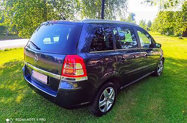 Минивэн Opel Zafira 2009 в Луцке