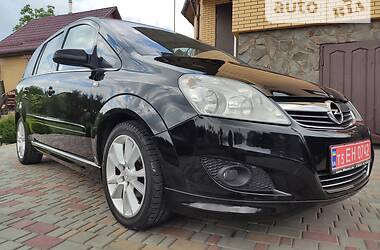 Минивэн Opel Zafira 2009 в Ровно