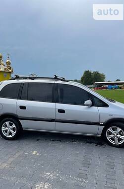 Минивэн Opel Zafira 2000 в Черновцах