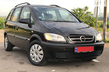 Минивэн Opel Zafira 2004 в Дрогобыче