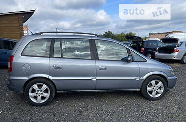 Минивэн Opel Zafira 2004 в Луцке