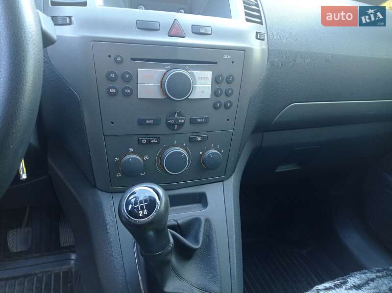 Мінівен Opel Zafira 2006 в Романіву фото 7 Мінівен Opel Zafira 2006 в Романіву
