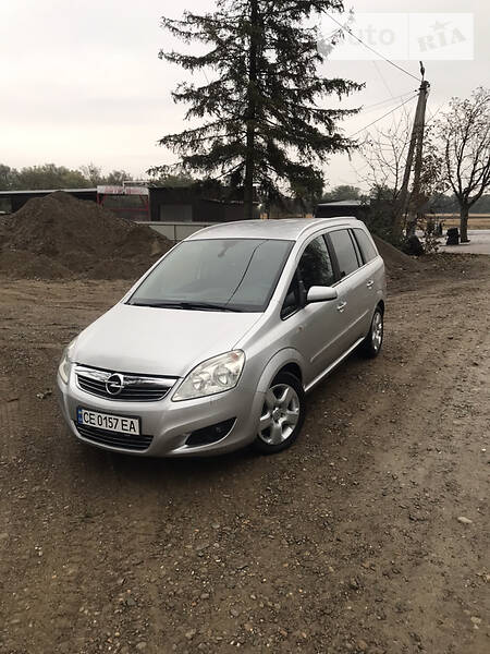 Минивэн Opel Zafira 2008 в Черновцах