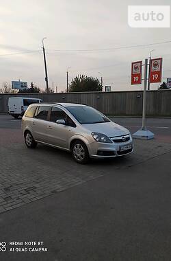 Минивэн Opel Zafira 2007 в Луцке