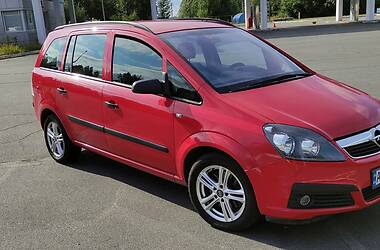Минивэн Opel Zafira 2006 в 