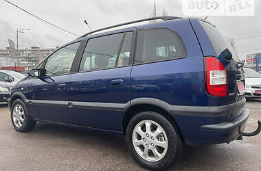 Мінівен Opel Zafira 2003 в Києві