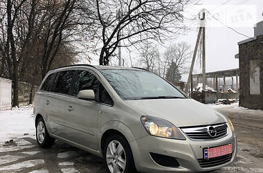 Opel Zafira 2011