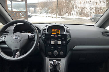 Минивэн Opel Zafira 2011 в Луцке