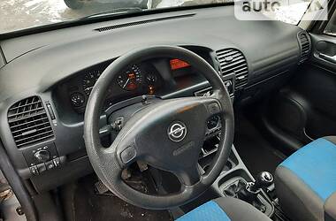 Универсал Opel Zafira 2004 в Полтаве