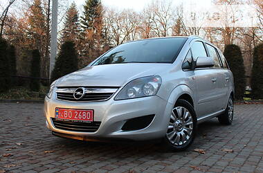 Мінівен Opel Zafira 2010 в Дрогобичі