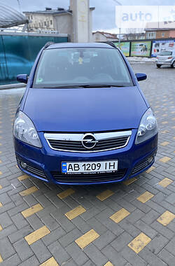 Минивэн Opel Zafira 2005 в Виннице