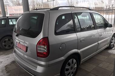 Универсал Opel Zafira 2005 в Киеве