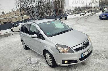 Минивэн Opel Zafira 2005 в 