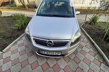 Универсал Opel Zafira 2005 в Бериславе