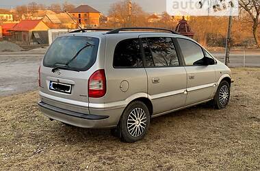 Минивэн Opel Zafira 2005 в Черновцах