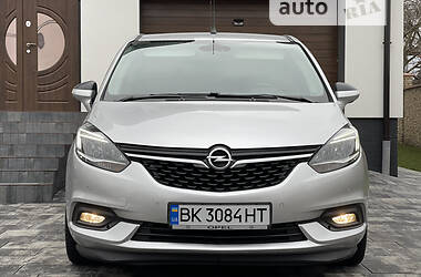 Універсал Opel Zafira 2018 в 