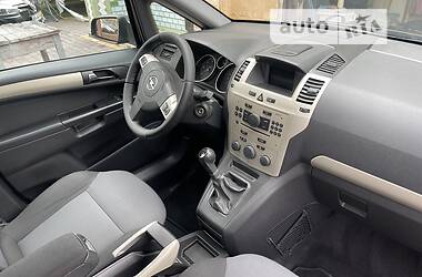 Минивэн Opel Zafira 2009 в Гайвороне