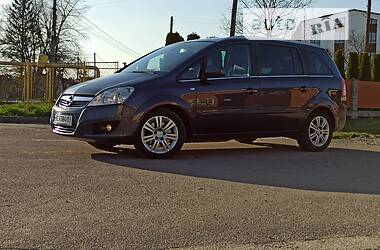 Минивэн Opel Zafira 2011 в Дрогобыче