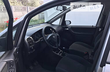 Универсал Opel Zafira 2005 в Виннице