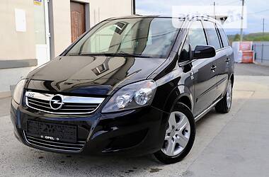 Універсал Opel Zafira 2011 в Дрогобичі