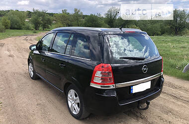 Opel Zafira 2010