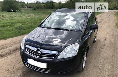 Минивэн Opel Zafira 2010 в Умани