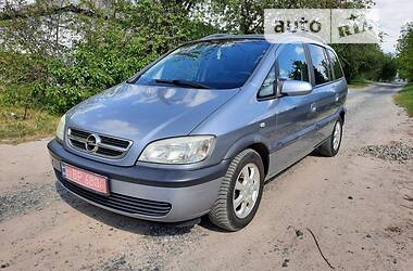 Універсал Opel Zafira 2004 в Полтаві