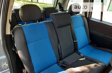 Универсал Opel Zafira 2004 в Полтаве