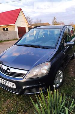 Минивэн Opel Zafira 2006 в Черкассах