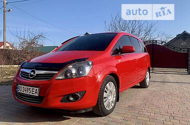 Opel Zafira 2011