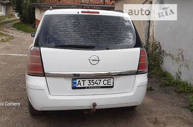 Мінівен Opel Zafira 2006 в Чернівцях