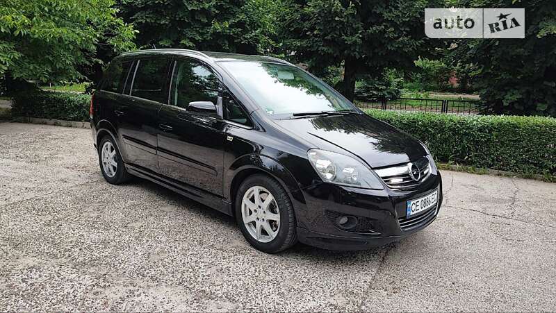 Минивэн Opel Zafira 2008 в Черновцах