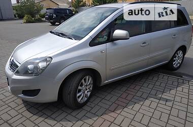 Минивэн Opel Zafira 2012 в 