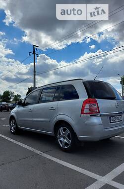 Opel Zafira 2012