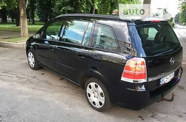 Мінівен Opel Zafira 2005 в Червонограді